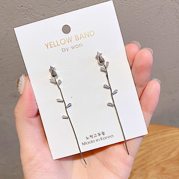 Rose Flower Gold Plated Zircon Earrings - Picture 7 of 7